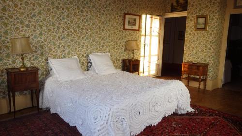 Double or Twin Room with Private Bathroom