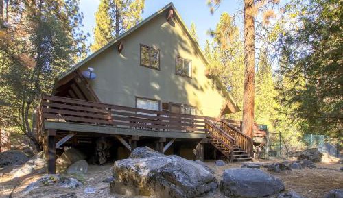 One-Bedroom Holiday Home
