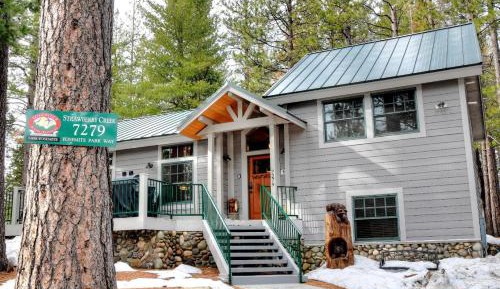 Three-Bedroom Holiday Home 