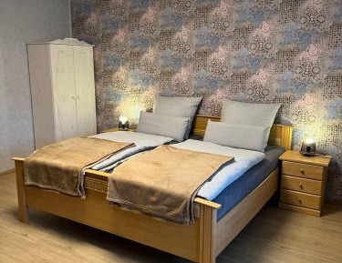 Large Double Room