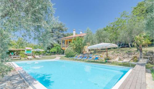 Four-Bedroom Holiday Home
