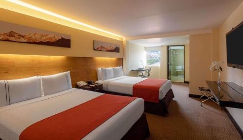 Standard Twin Room with Two Double Bed