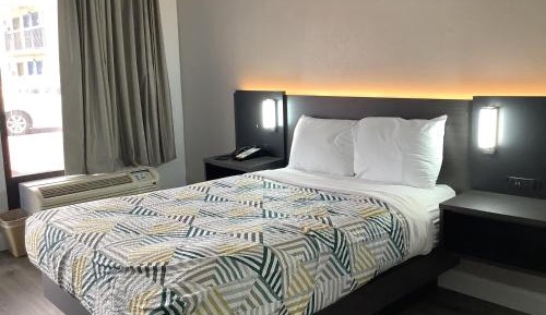 Double Room - Non-Smoking 