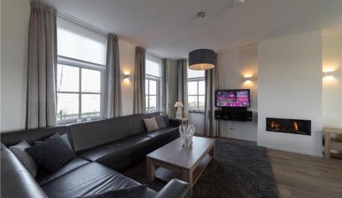Five-Bedroom Holiday Home