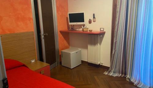 Single Room with Terrace