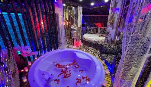 King Suite with Spa Bath