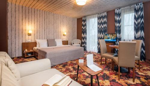 Apartment (2 Adults)