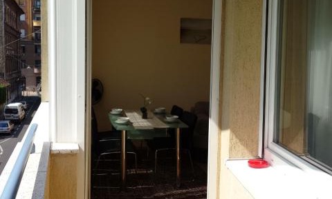 One-Bedroom Apartment with Balcony