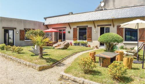 Three-Bedroom Holiday Home 