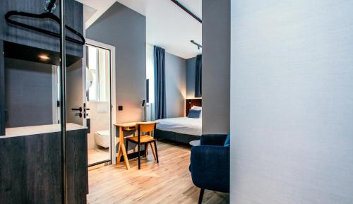 Connecting Rooms
