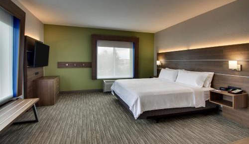 King Room - Mobility Access/Hearing Accessible