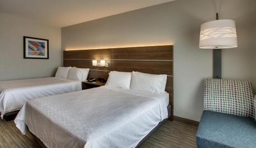 Standard Room with Two Queen Beds