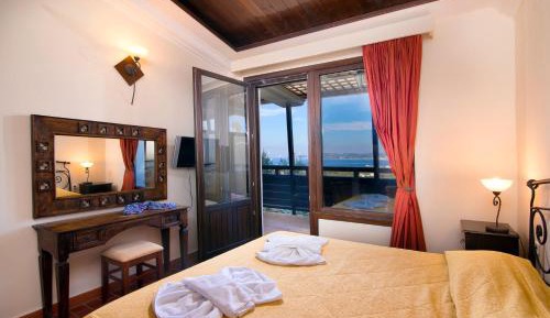 Superior Suite  (2 Adults + 2 Children) 