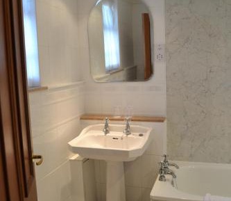 Double or Twin Room with Loch View