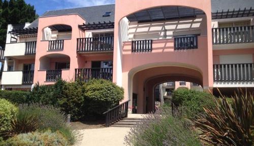 Studio with Balcony