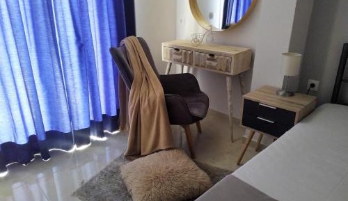 Deluxe One-Bedroom  Apartment - Ground Floor
