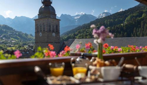 Comfort Double Room with Balcony and Mountain View