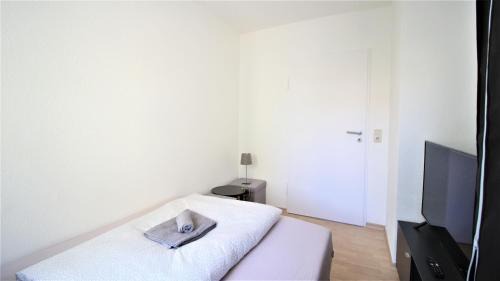 Standard Double Room with Shared Bathroom
