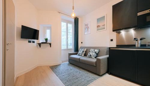 Studio Apartment
