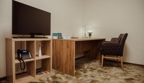 Economy Twin Room with Private Bathroom