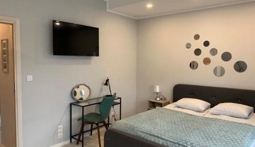 One-Bedroom Apartment 1