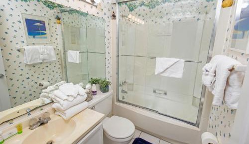 2 Bedroom Ocean View Condo