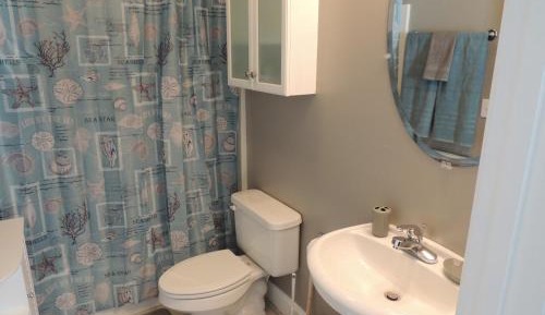 3 Bedroom Walk to Beach Condo