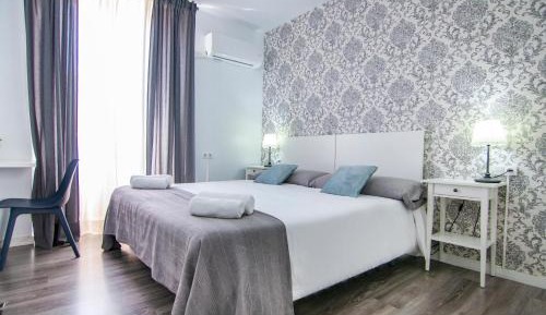 Double or Twin Room with Private External Bathroom