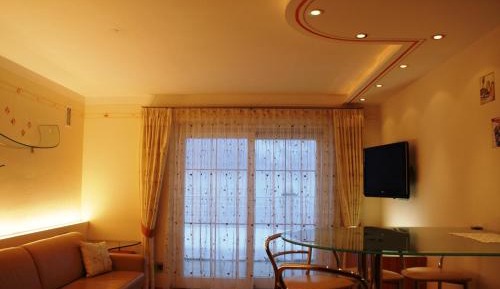 One-Bedroom Apartment with Terrace