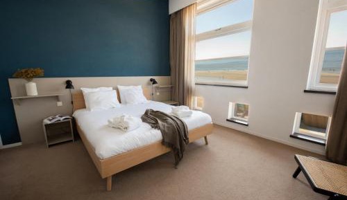 Beach House Sea View Apartment with Sauna