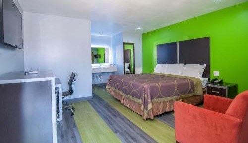 Standard King Room