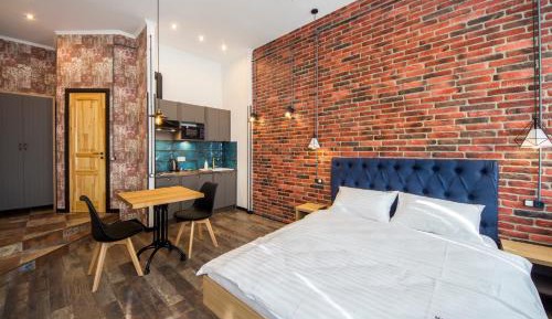Deluxe Apartment with Balcony