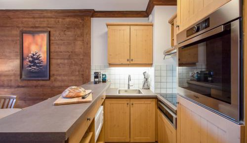 Superior One-Bedroom Apartment - access to the outdoor pool (4 people)