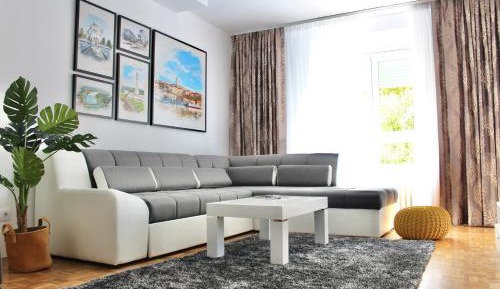 Apartment with Garden View