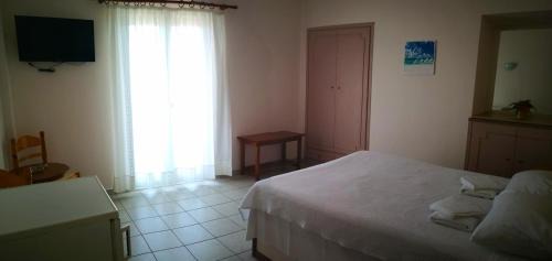 Double or Twin Room with Sea View