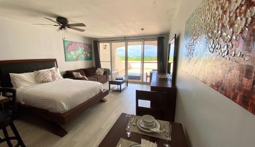 Studio Apartment with Sea View