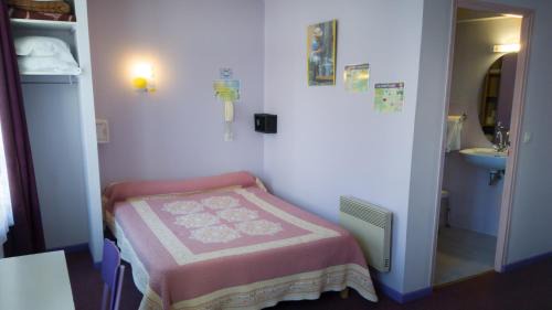 Family Room (3 Adults)