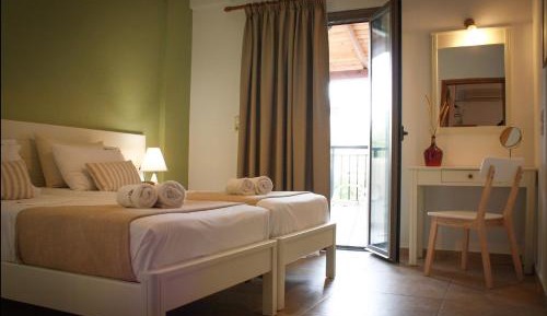 Superior One-Bedroom Apartment