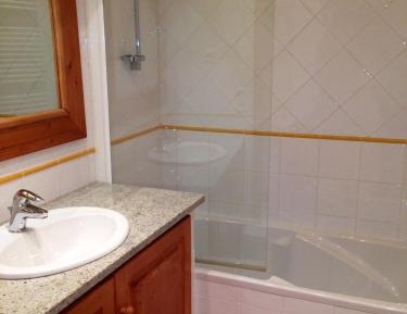 Three-Bedroom Apartment (6 Adults)