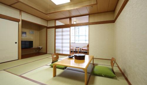 Japanese-Style Room