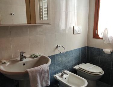 Studio (2 Adults)