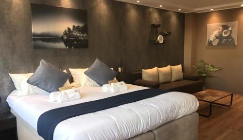 Double Room with Shared Bathroom