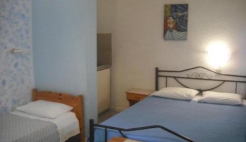 Triple Room with Private Bathroom