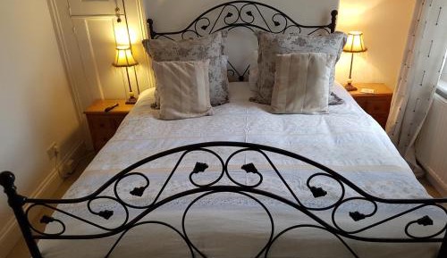 Deluxe Double Room with Bath