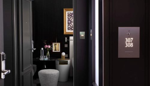 Connecting Rooms