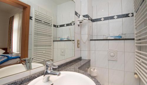 Small Double or Twin Room