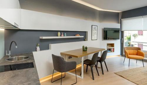 One-Bedroom Apartment