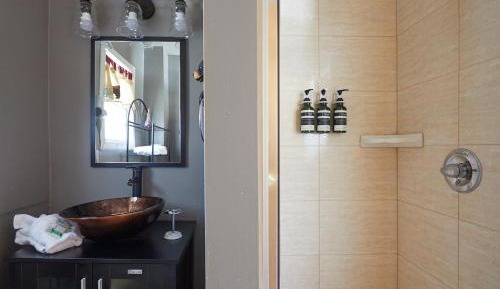 Cottage (2 Adults)