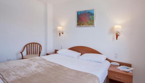 Double Room with Street View - Disability Access
