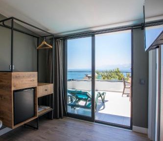 Junior Suite with Terrace
